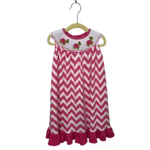 Sleeveless Chevron Turtle Smock Dress