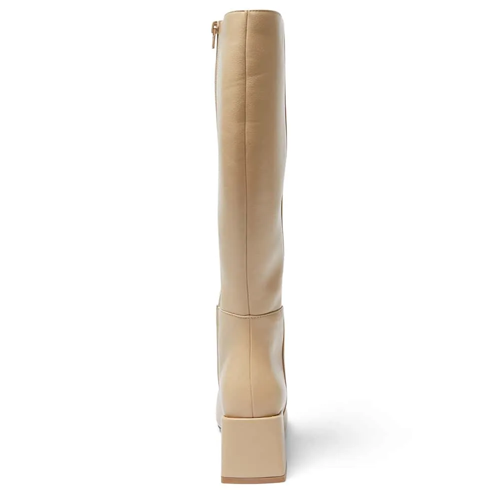 Tabby Boot in Bone Smooth